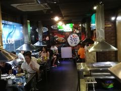 大堂-马路牙子地桌烤肉(工体店)