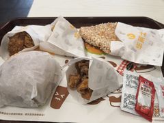 -华莱士·全鸡汉堡(财经学院店)