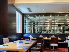 -上海西藏大厦万怡自助餐厅(徐汇店)