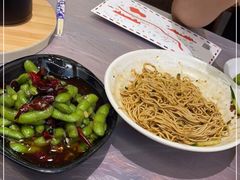 -肥肥虾庄·金牌油焖大虾(汉口城市广场店)