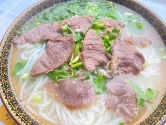 -肇兴特色牛肉粉
