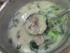 -标记美食新鲜猪杂(兴南大道店)