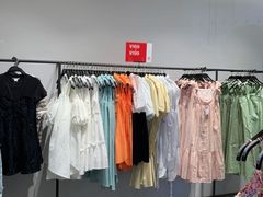 -URBAN REVIVO(欢乐海岸购物中心店)