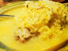 大骨头炖酸菜-关东小磨东北菜(长风大悦城店)