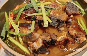Hanshou Cured Pork Foot Pot