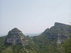 -抱犊寨风景区