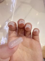 -花岐款式专研健康美甲沙龙