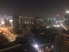 晚上的窗外景观-上海雅居乐万豪侯爵酒店