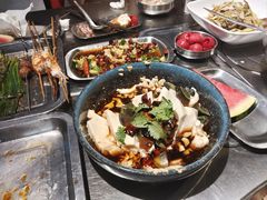 -马路牙子烧烤音乐酒馆(望京店)