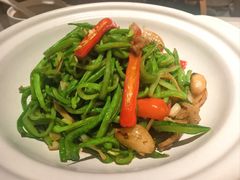 -炆艺乳鸽·煲仔饭大排档(望京来广营店)