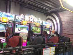 -嗨翻Hi-Fun竞技主题乐园·蹦床团建生日聚会(五棵松华熙店)