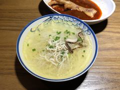 -二孃鸡爪爪(东风路总店)