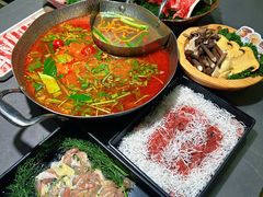 -楠小云·云南鲜菌·鲜牛自助火锅(九眼桥店)