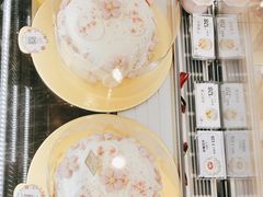 -花花卷卷·鲜食蛋糕(静安久光百货店)