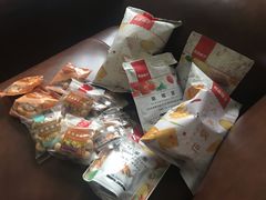 -良品铺子(五角场万达店)