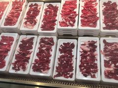 -来龍儿鲜切牛肉自助老火锅