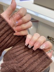 -妤见·化妆造型·美甲美睫