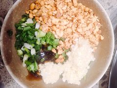 -肖肖酸萝卜鱼火锅(总店)