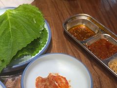 -明洞阿姨·韩式酱蟹烤肉·创意料理(三元桥店)