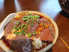 -谢老五跷脚牛肉·非遗传承店