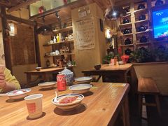 -泥糊破店小酒馆·团建聚餐(南京西路店)