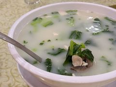 -鹏城人家海鲜酒家·23年老字号(较场尾店)