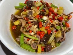 -费大厨辣椒炒肉(黄兴中心广场店)