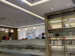 -杭州西湖湖滨银泰亚朵酒店