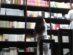 iphone_upload_pic-钟书阁(松江泰晤士小镇店)