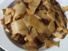 小炒肉山林鲜竹笋-甘家界柠檬鸭店(高峰林场店)