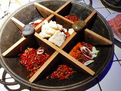 -瓜西西重庆火锅(花溪店)