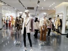 -URBAN REVIVO(济南世茂广场店)