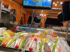 -沈家门海鲜夜排档(东港店)