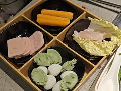 -海底捞火锅(东方时代广场店)