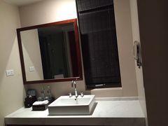 -三亚湾海居铂尔曼度假酒店