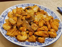 -金牌餐厅·天津菜·八珍豆腐·老爆三(瓷房子店)