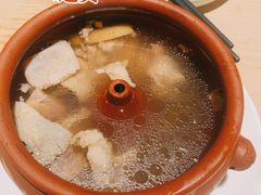 松茸汽锅鸡-缘生态云南菜·野生菌庭院餐厅(华侨城店)