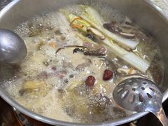 -乳仔牛牦牛汤锅 烤羊排(松潘古城店)