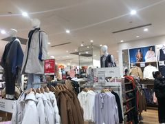 -优衣库(郑州丹尼斯大卫城店)