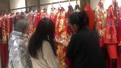 点击看大图 -藤薰定制中式嫁衣礼服旗袍店