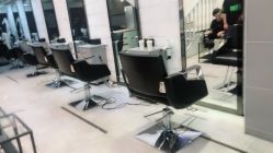 -SIX Hair Consultant