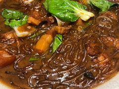 猪肉炖粉条-东北哈尔滨酱骨头馆房掌柜铁锅炖