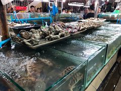 -班赞海鲜市场胖阿姨加工点