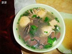 -珊珊小笼馆(仙霞路店)