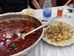 -余家庄肥肠鱼地方汤锅(银杏大道店)