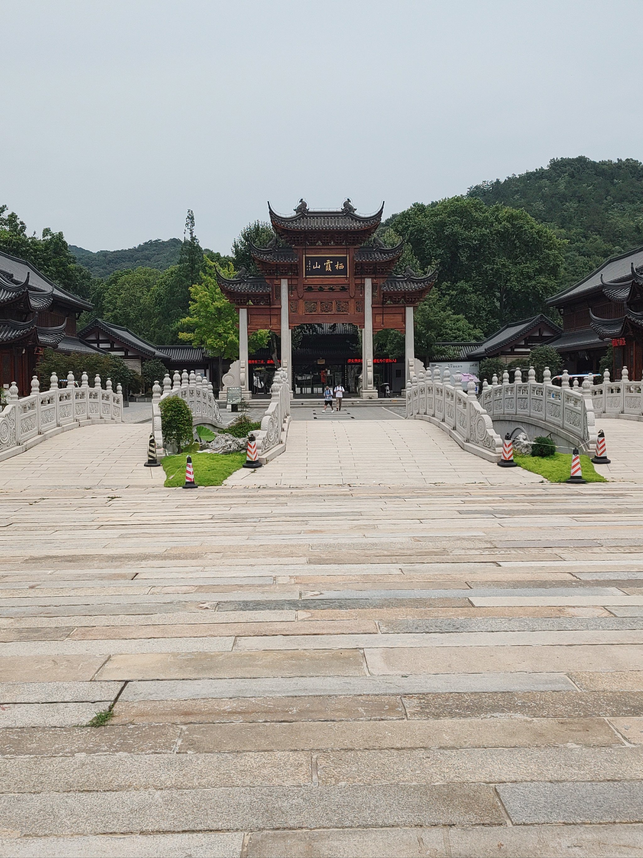 桂林市栖霞禅寺图片