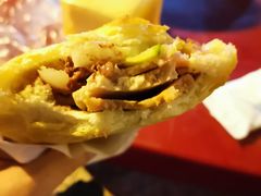 -Bánh Mì Huynh Hoa