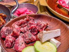 -蚂蚁洞·烤肉大营地(上海静安大悦城店)