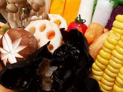 -湊湊火锅·茶憩(新中关购物中心店)