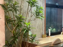 -必胜客(上海华谊新所店)